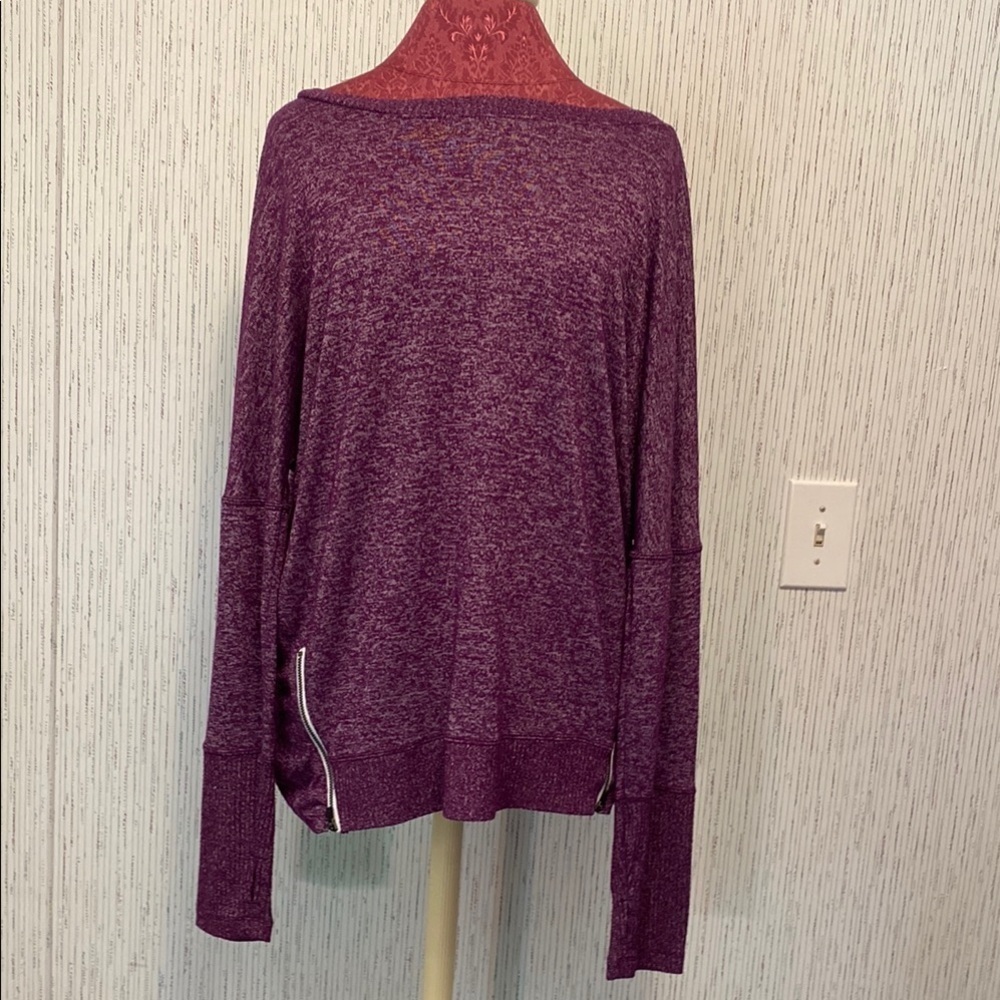 Danskin Now Purple Long Sleeve XL  Top with Zipper Detail & XL Capri Marika Set